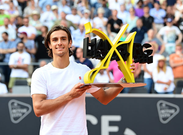 他个人的努 他个人的努